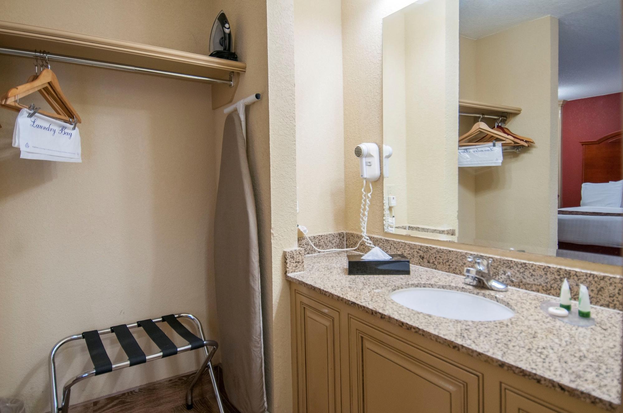 Governors Suites Hotel Oklahoma City Airport Area Екстериор снимка