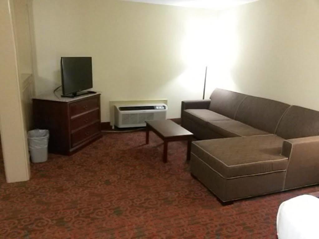 Governors Suites Hotel Oklahoma City Airport Area Екстериор снимка