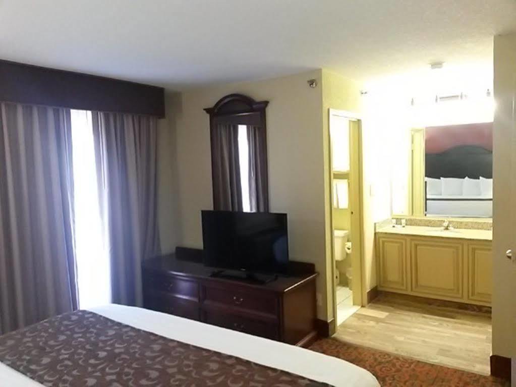 Governors Suites Hotel Oklahoma City Airport Area Екстериор снимка