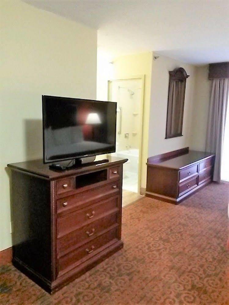 Governors Suites Hotel Oklahoma City Airport Area Екстериор снимка